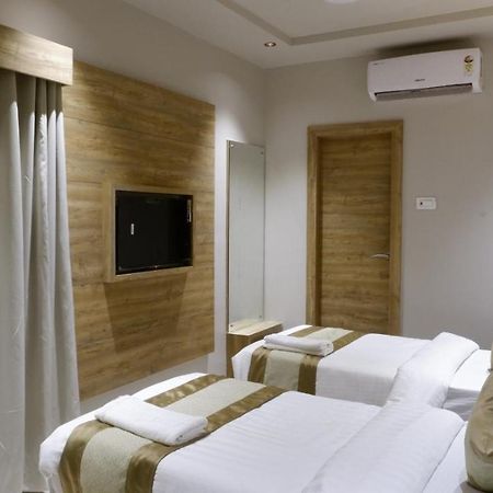 Hotel Amber Paramount Mumbai Kültér fotó